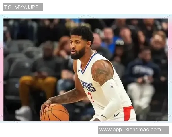 乔治状态低迷仅得8分负值18球队惨败表现令人失望 乔治状态低迷仅得8分负值18球队惨败表现令人失望